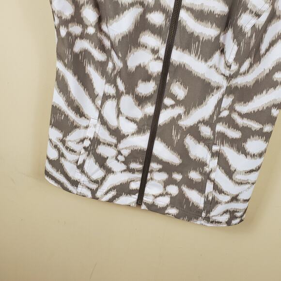Weekends by Chicos Printed Full Zip Vest Size 0/S - Picture 3 of 8